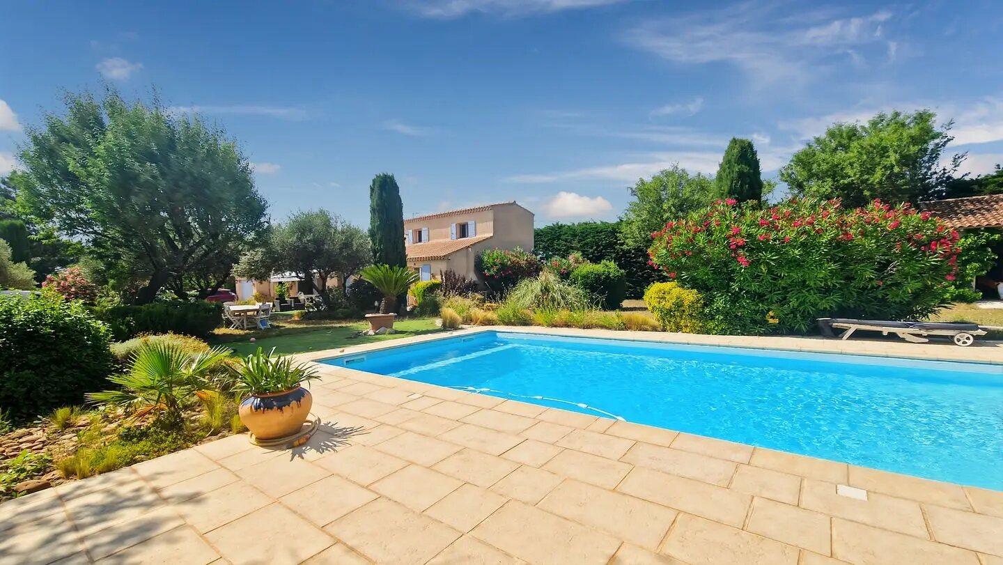 Maison à vendre, 103m², Estézargues