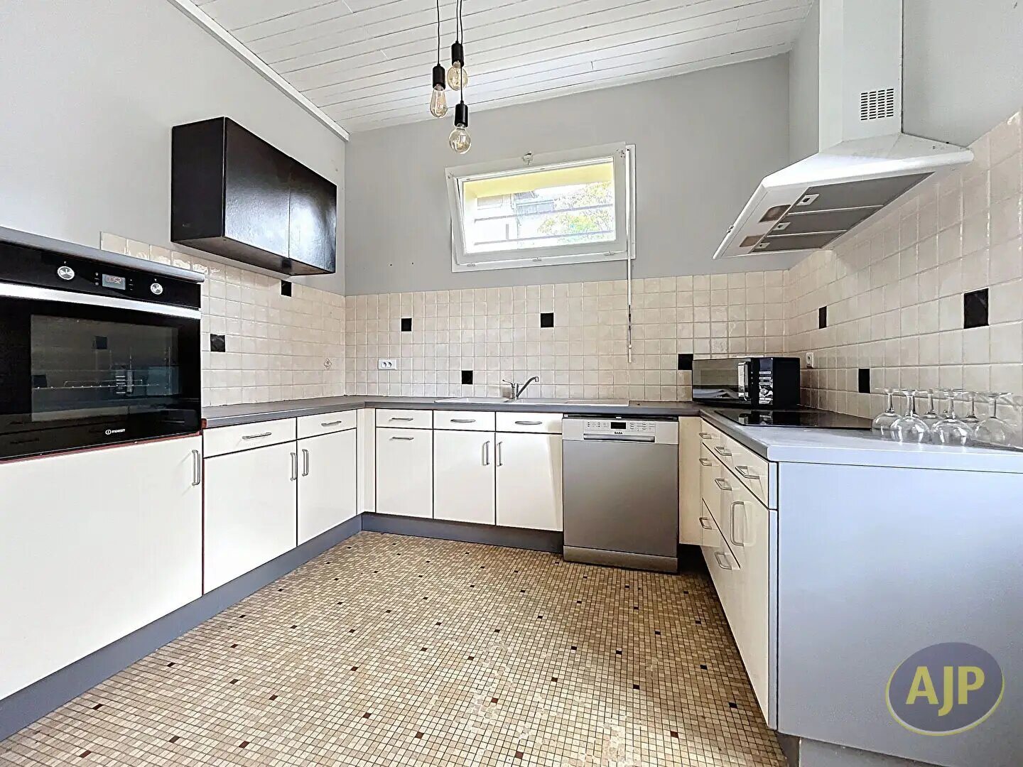 Maison à vendre, 220m², Salles