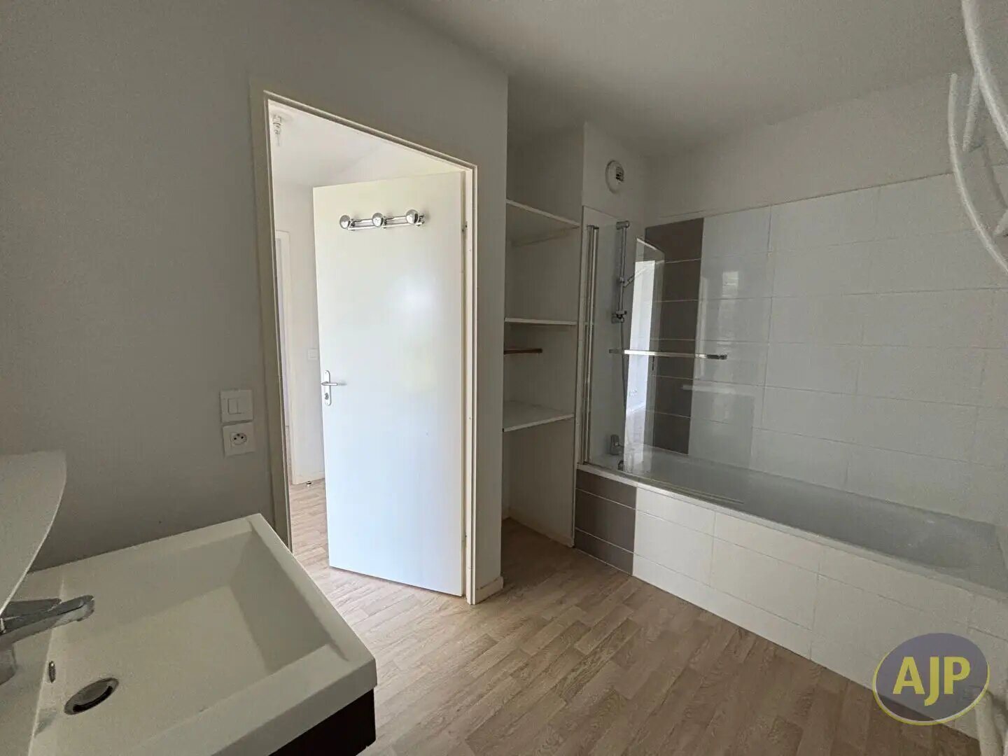 Appartement à louer, 57m², Cenon