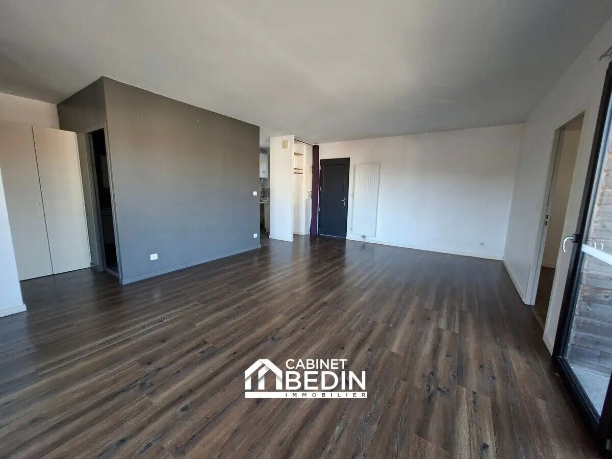 Appartement à louer, 65m², Bègles