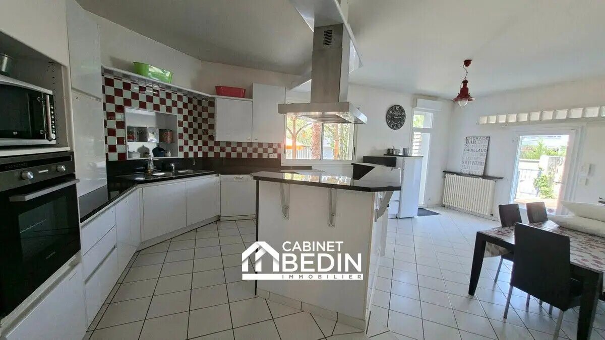 Maison à vendre, 330m², Arès