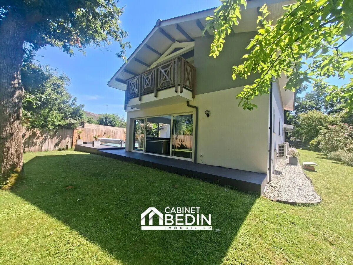 Maison à vendre, 265m², Arès