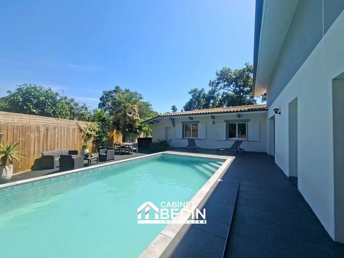 Maison à vendre, 265m², Arès