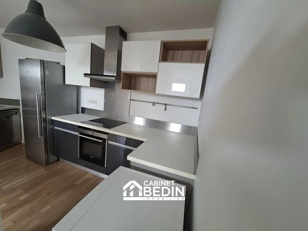 Appartement à louer, 52m², Talence