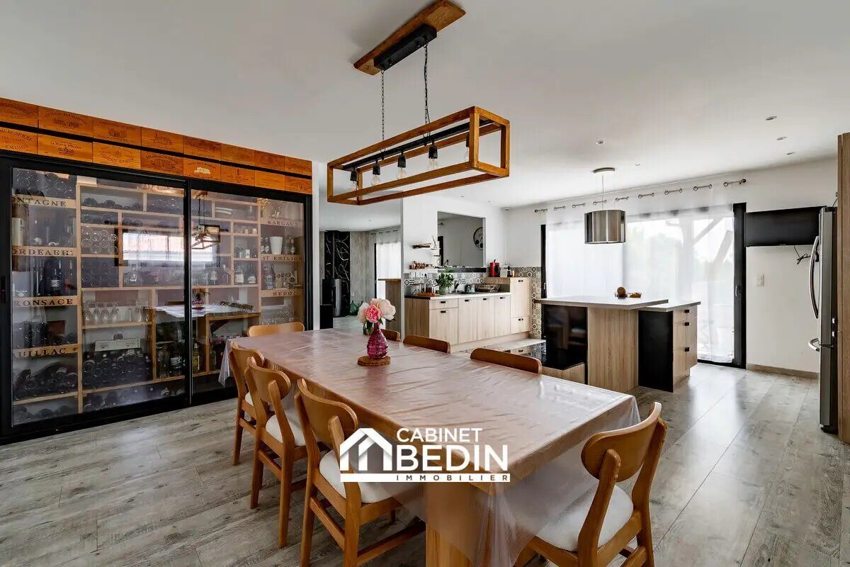 Maison à vendre, 169m², Saint-Martin-du-Bois