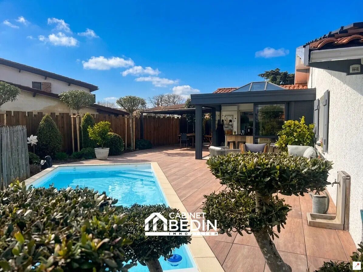 Maison à vendre, 213m², Arès