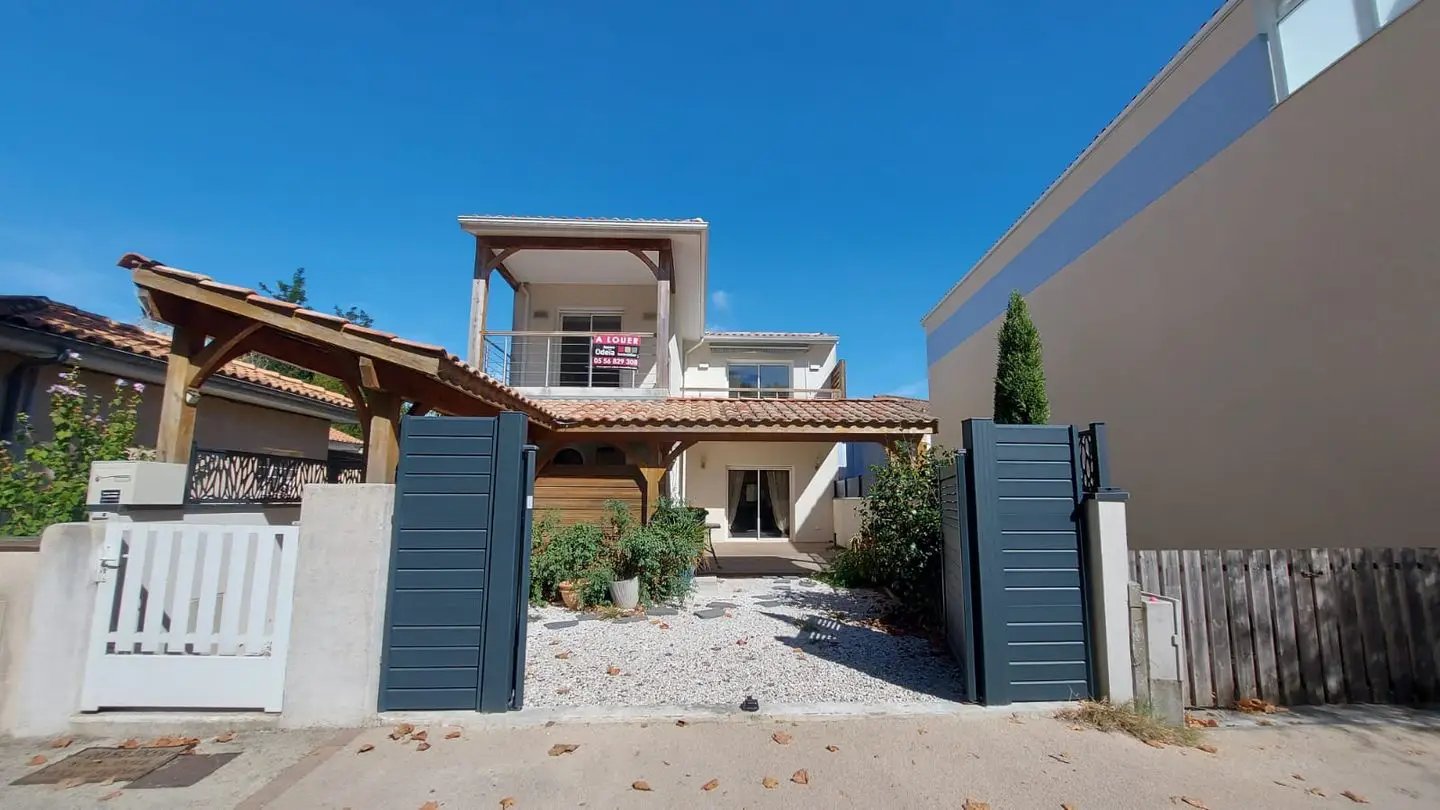 Maison à louer, 130m², Audenge