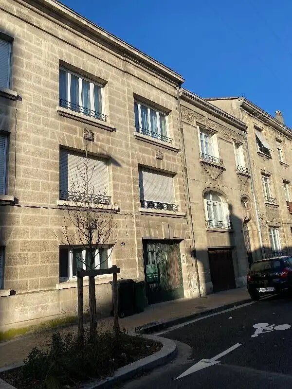 Appartement à louer, 49m², Bordeaux