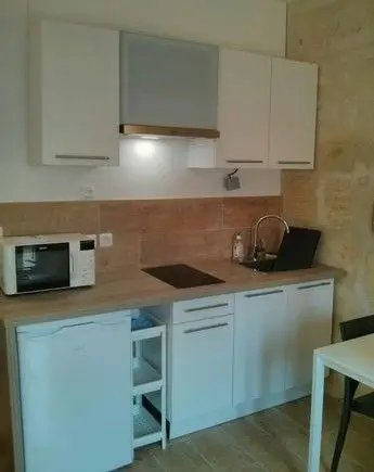 Appartement à louer, 2m², Bordeaux