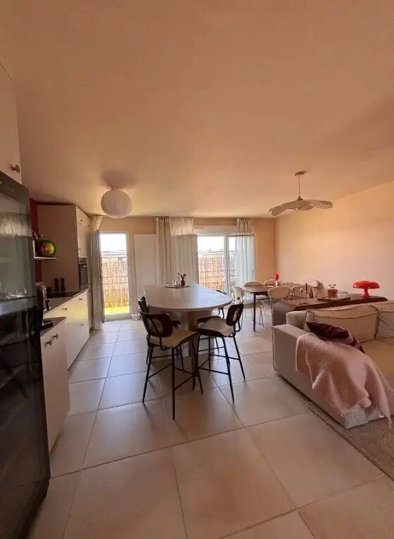Appartement à louer, 74m², Bordeaux