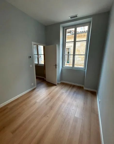 Appartement à louer, 55m², Bordeaux