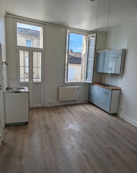 Appartement à louer, 30m², Branne
