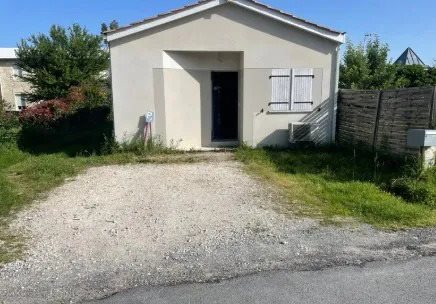 Maison à louer, 70m², Avensan