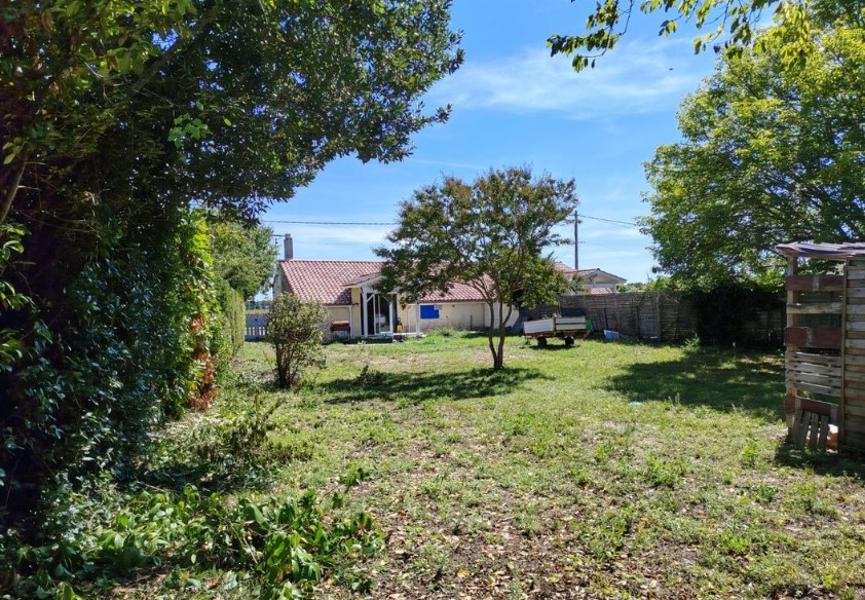 Maison à louer, 65m², Bégadan