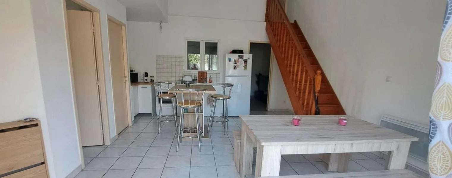 Maison à louer, 45m², Saint-Seurin-sur-l'Isle