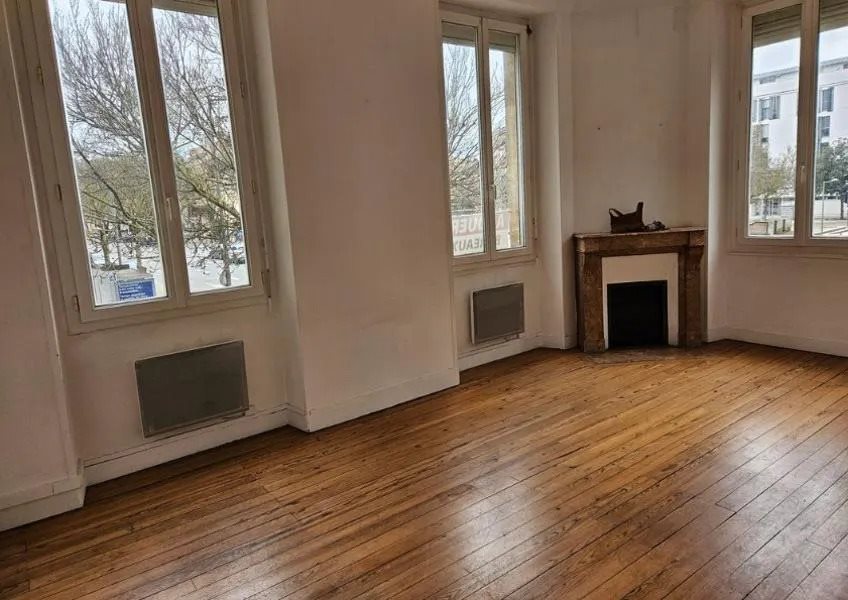 Appartement à louer, 70m², Bordeaux