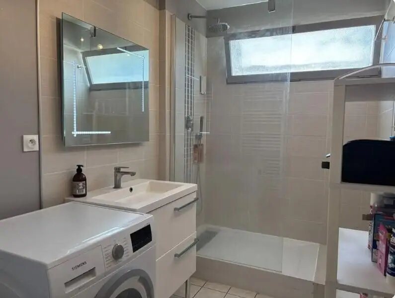 Appartement à louer, 65m², Talence