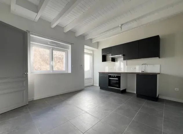 Maison à louer, 70m², Mongauzy