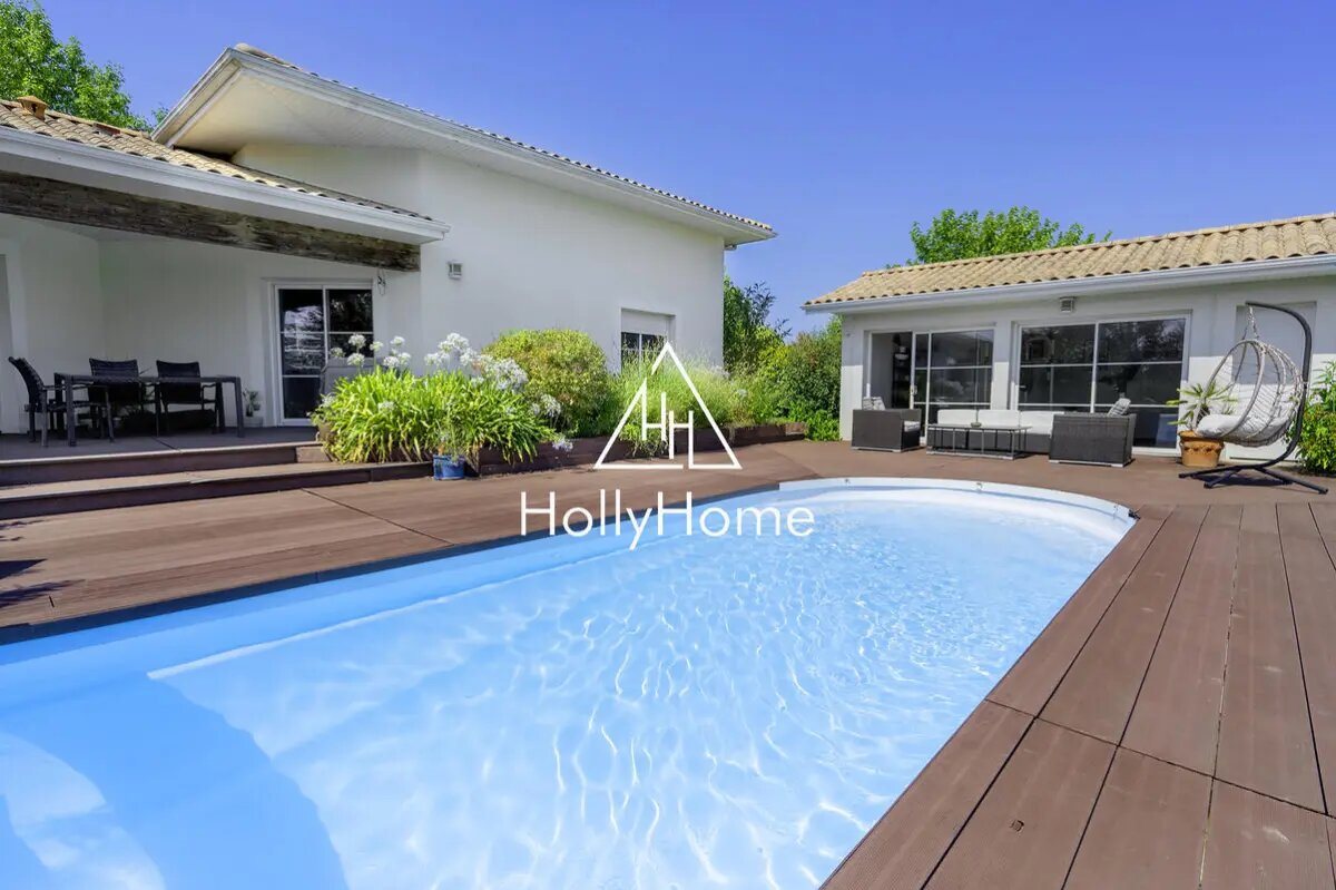 Maison à vendre, 230m², Carignan-de-Bordeaux