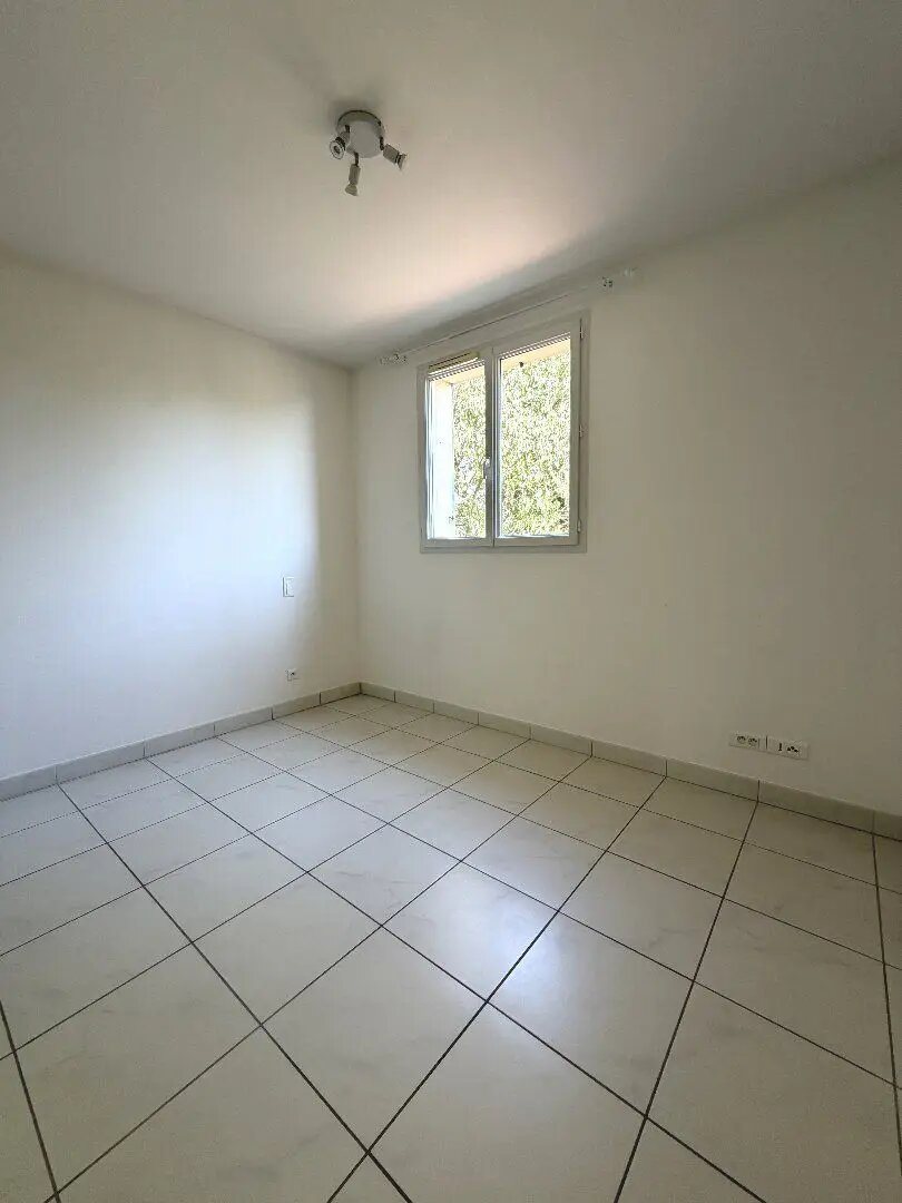 Maison à louer, 119m², Sussargues