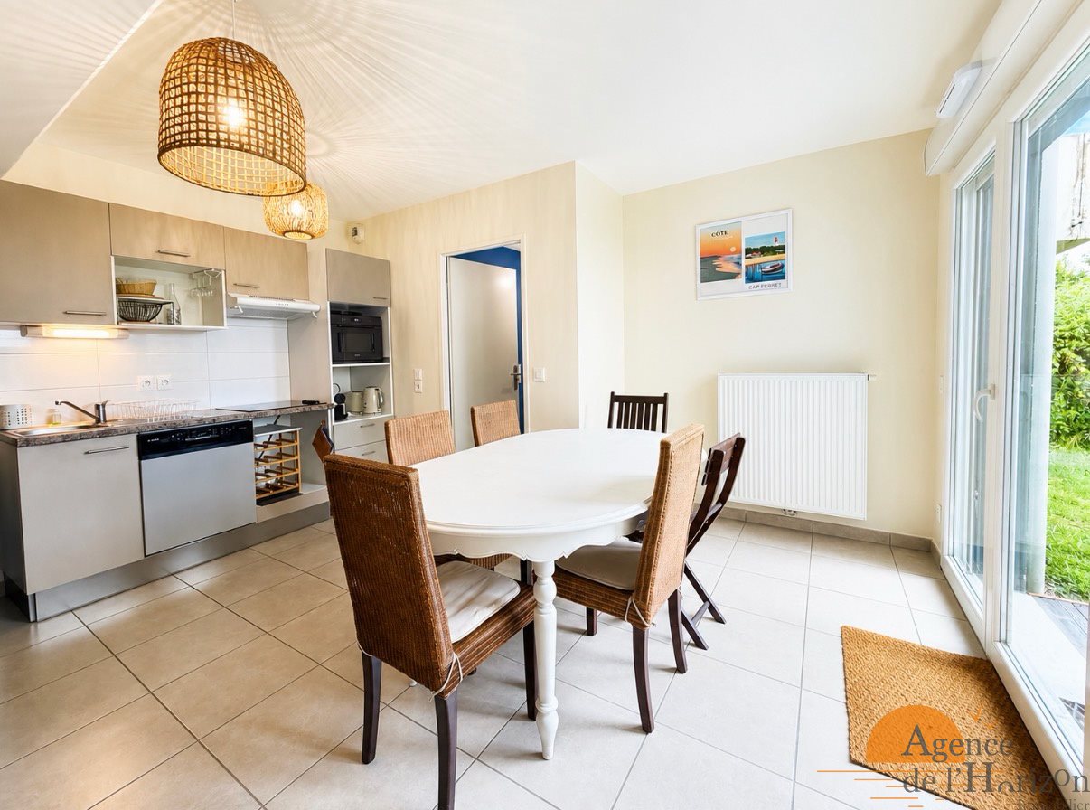 Appartement à louer, 61m², Arès