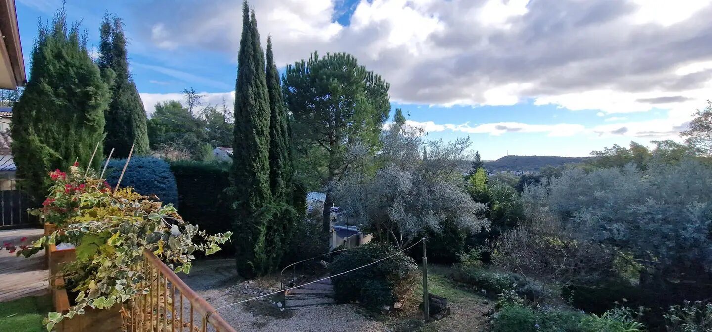 Maison à vendre, 235m², Vailhauquès