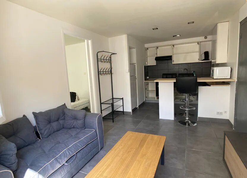 Appartement à louer, 29m², Nîmes