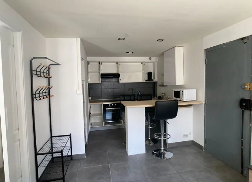 Appartement à louer, 29m², Nîmes