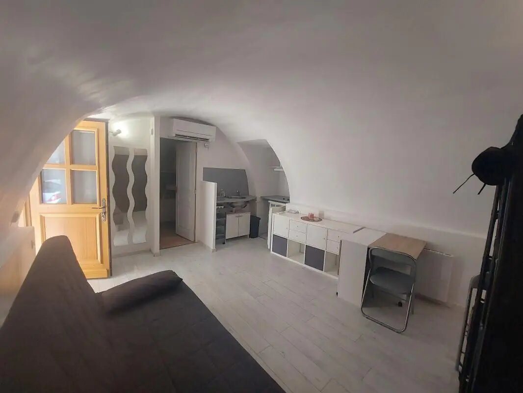 Appartement à louer, 19m², Castries