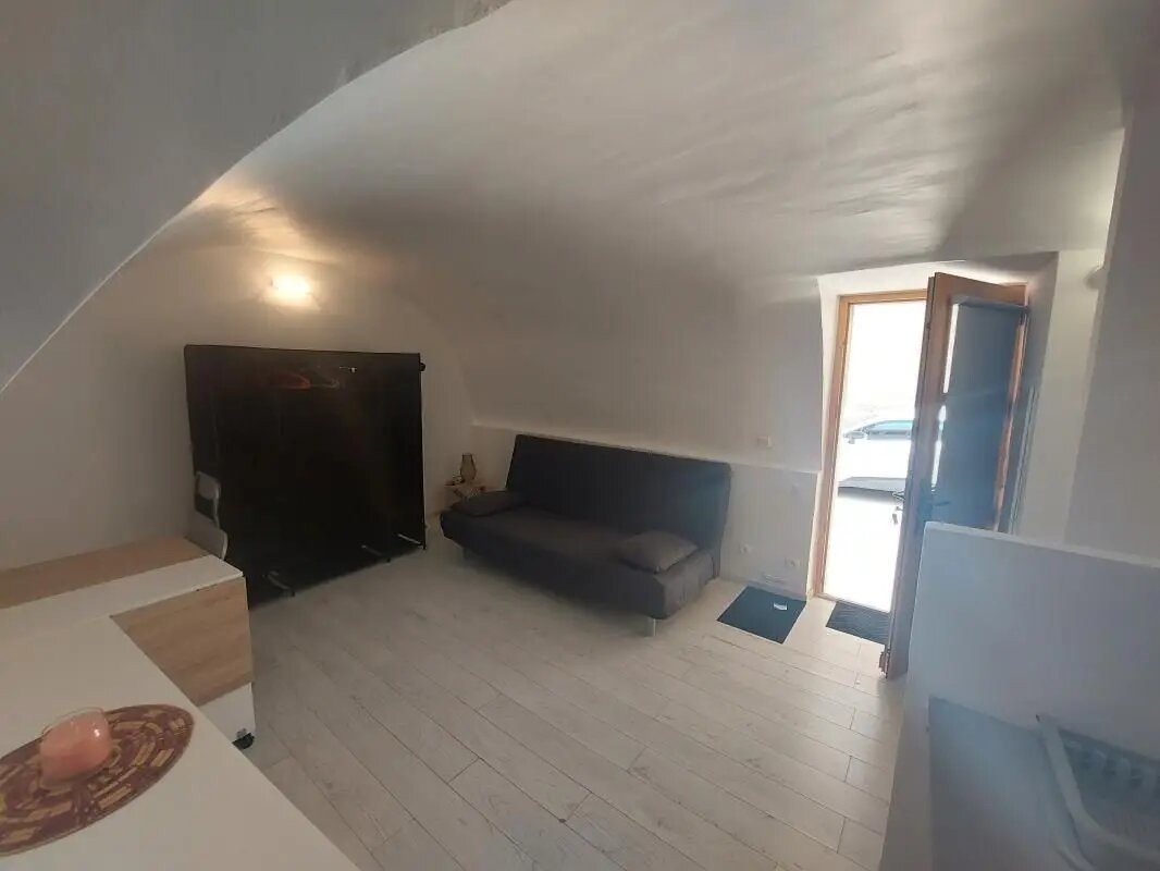 Appartement à louer, 19m², Castries
