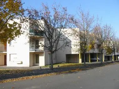 Maison à louer, 74m², Buzançais