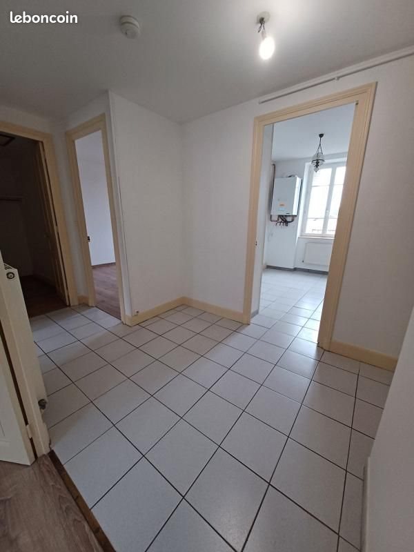 Appartement à louer, 70m², Beaurepaire