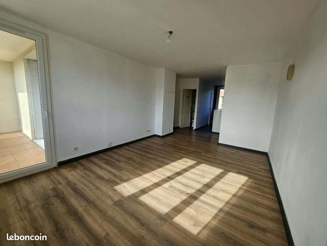 Appartement à louer, 59m², Vienne