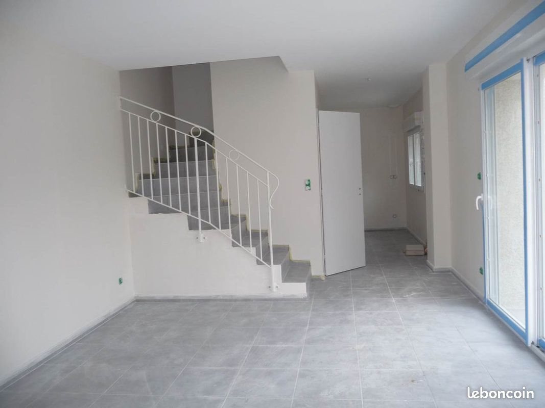 Appartement à louer, 56m², Cour-et-Buis