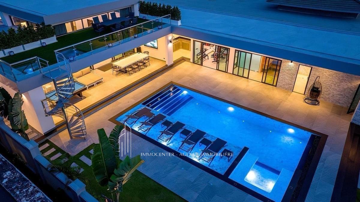 Maison à vendre, 845m², Ota