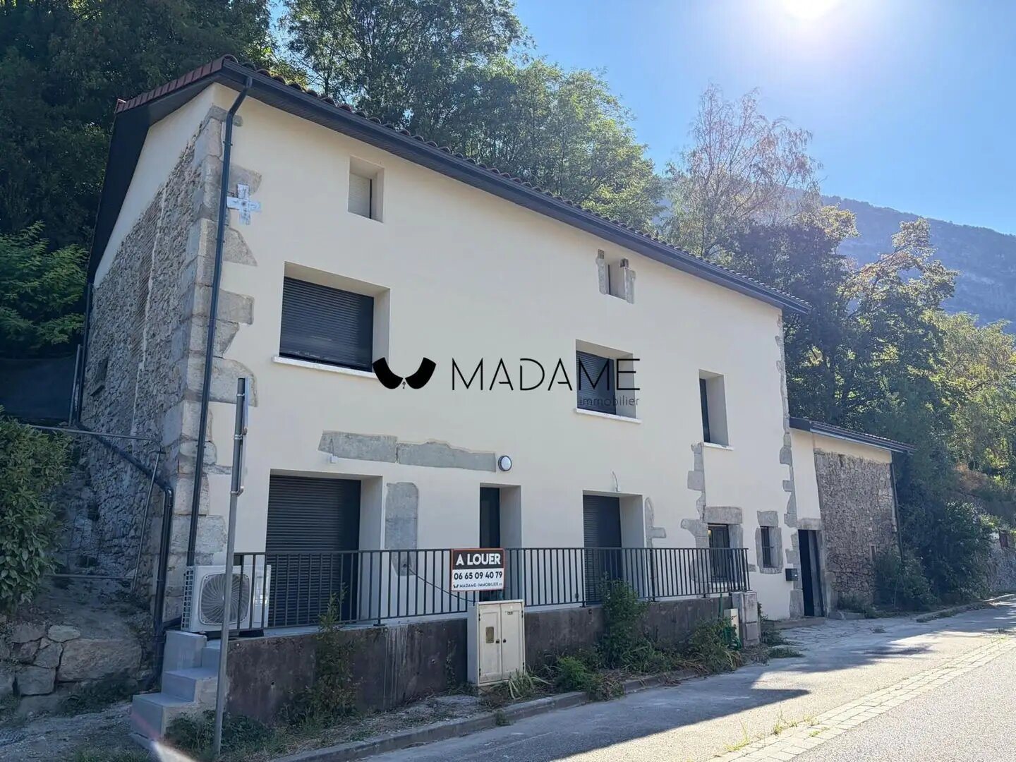 Maison à louer, 195m², Fontanil-Cornillon