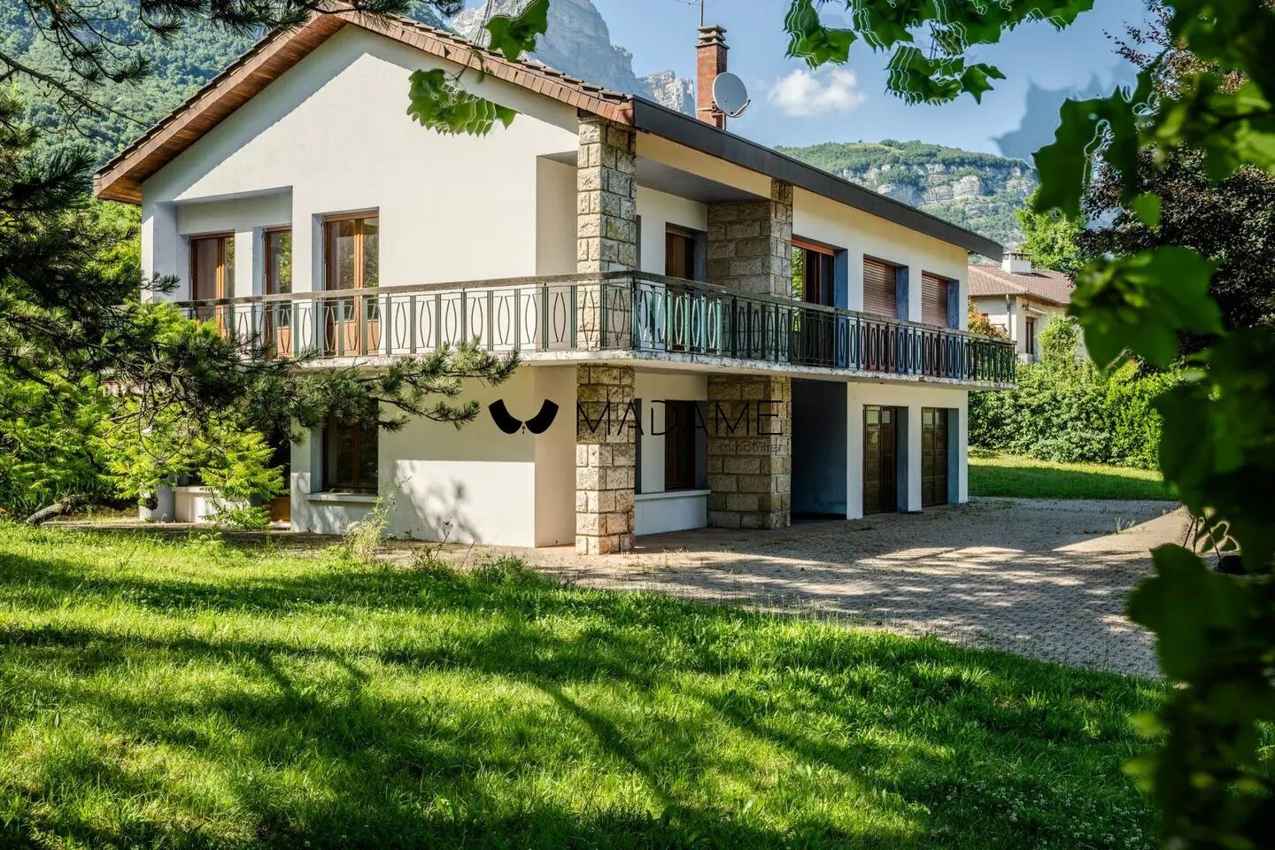 Maison à vendre, 212m², Saint-Nazaire-les-Eymes