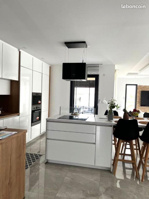Maison à vendre, 145m², Pouilly-lès-Feurs