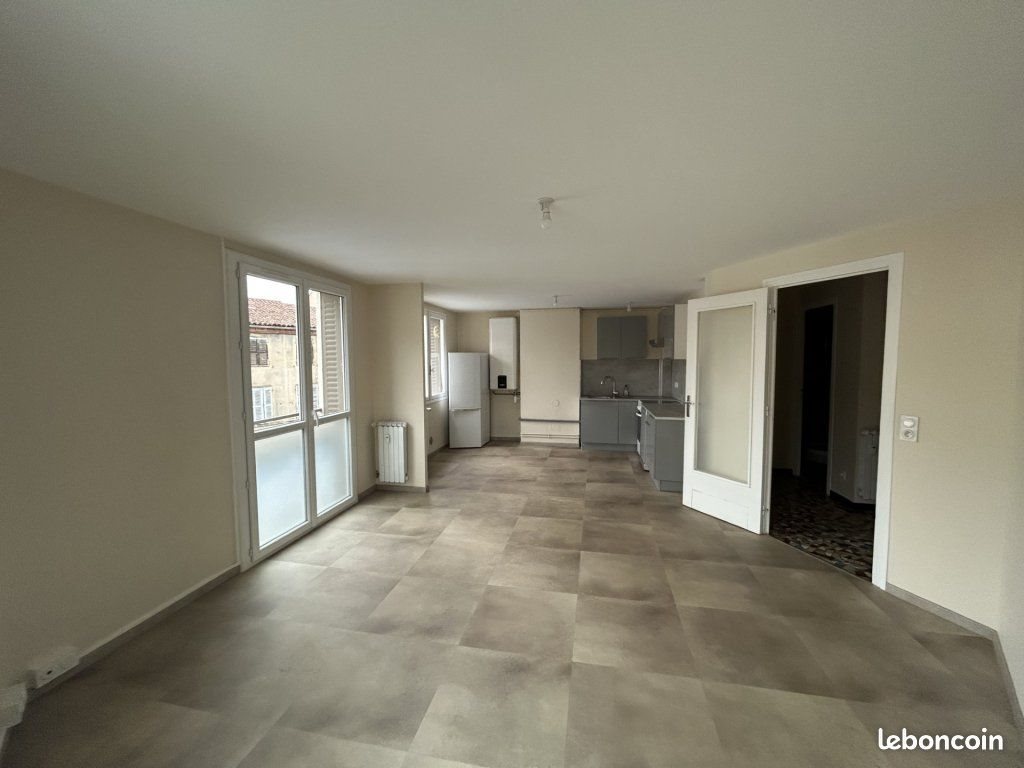 Appartement à louer, 51m², Montbrison
