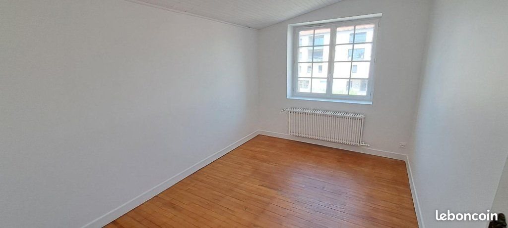 Maison à louer, 100m², Chazelles-sur-Lyon