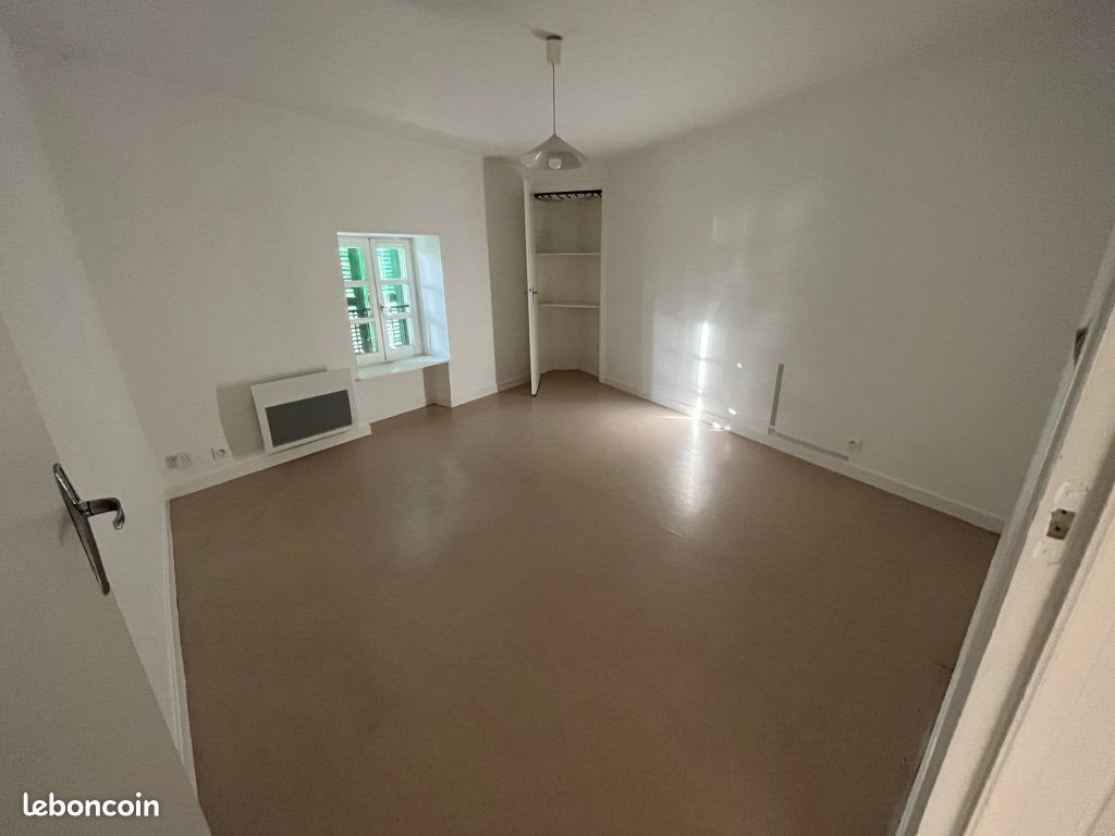 Appartement à louer, 51m², Savigneux