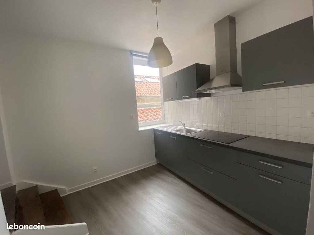 Appartement à louer, 41m², Savigneux