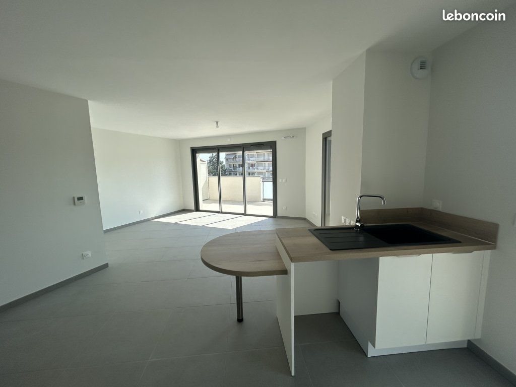 Appartement à louer, 76m², Montbrison