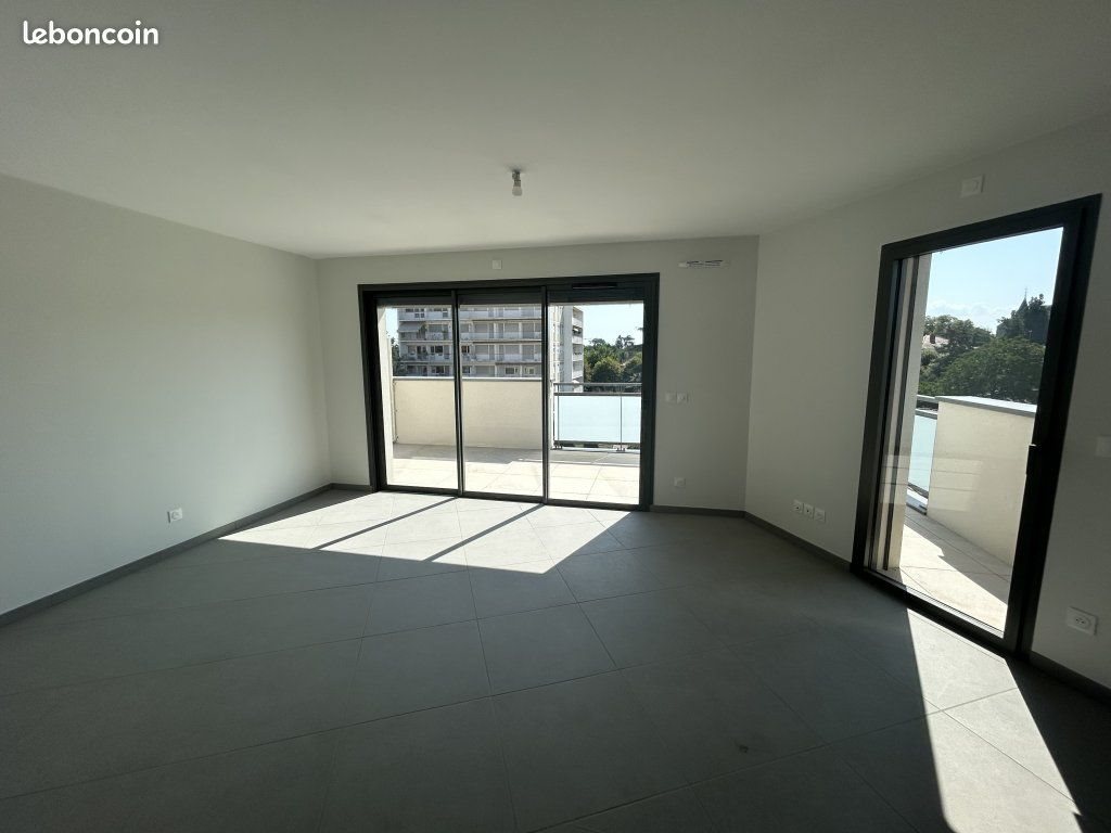 Appartement à louer, 76m², Montbrison