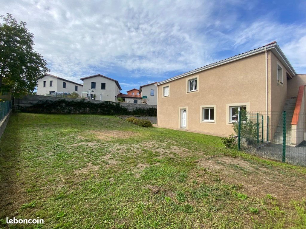 Appartement à louer, 74m², Montbrison