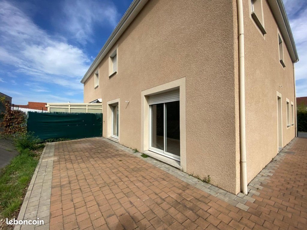 Appartement à louer, 74m², Montbrison