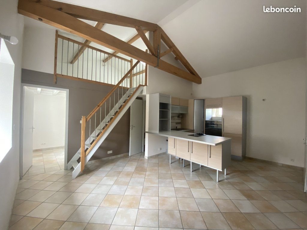 Appartement à louer, 41m², Boisset-lès-Montrond