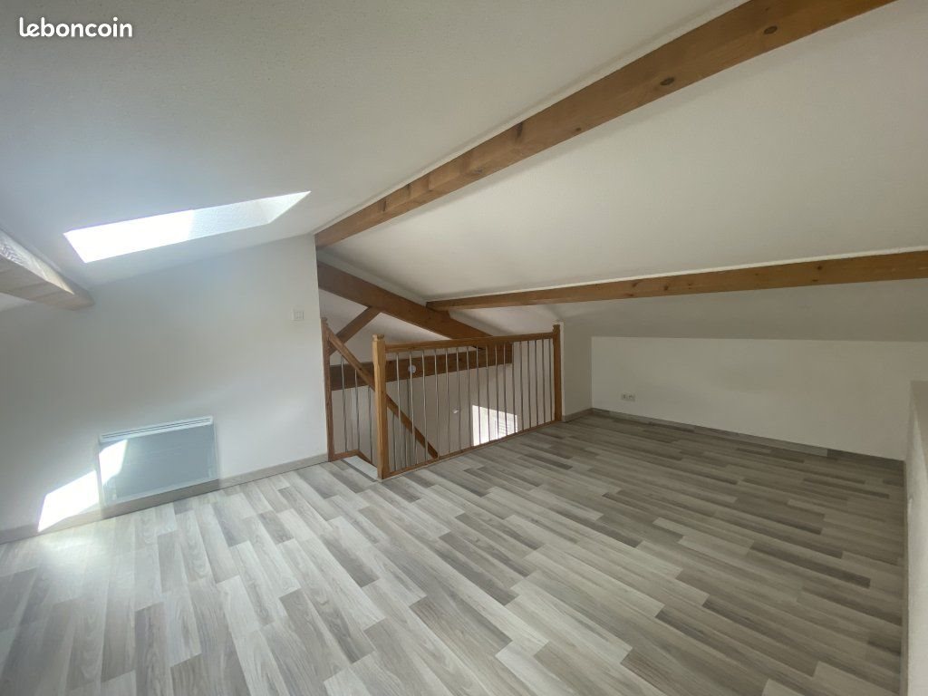 Appartement à louer, 41m², Boisset-lès-Montrond