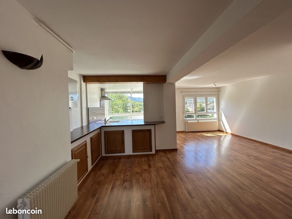Appartement à louer, 65m², Montbrison