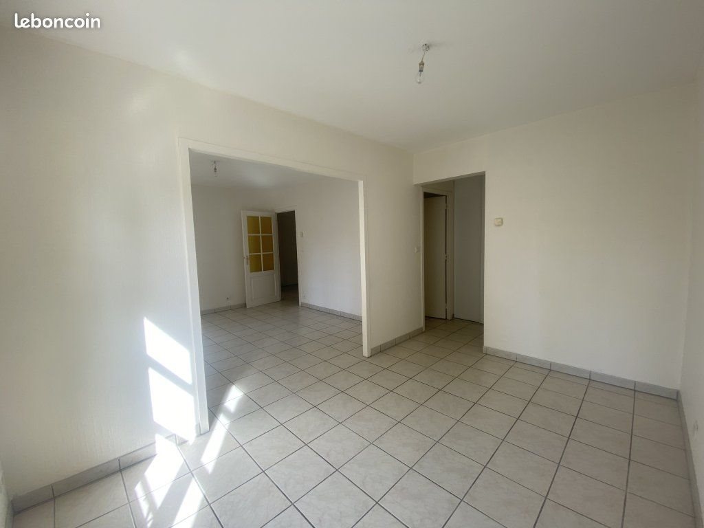 Appartement à louer, 72m², Montbrison